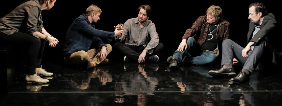 Dejvické divadlo_Vina?_foto Hynek Glos