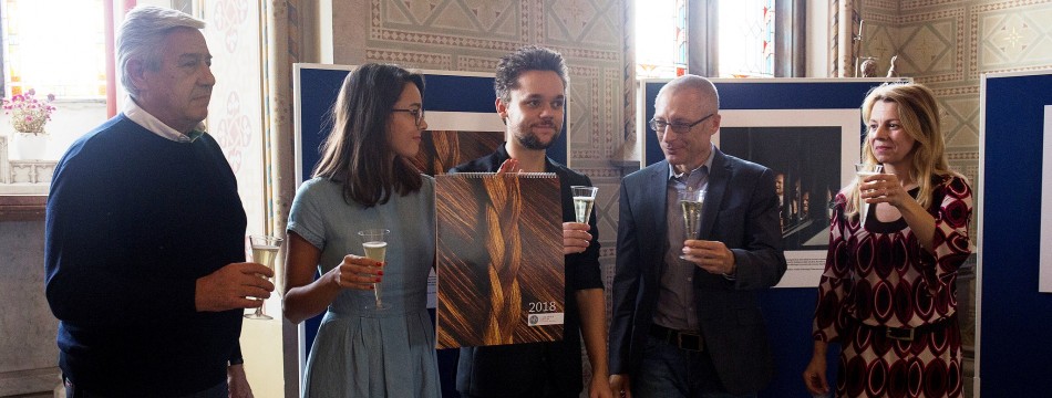 Křest kalendáře pro Cestu domů | foto: 1. lékařská fakulta UK Křest kalendáře pro Cestu domů | foto: 1. lékařská fakulta UK