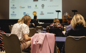 Aukce uměleckých děl pro Cestu domů 2022_foto Daniela Dahlien Neumannová