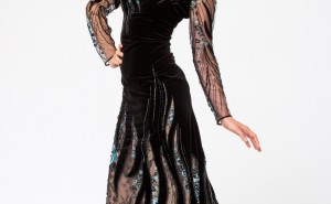 Blanka Matragi - večerní šaty s psaníčkem - číslo v katalogu 077