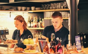 Snídaně pro dárce v dobročinné kavárně Cesta domů