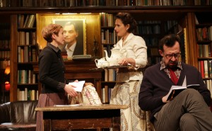 Vzkříšení v Dejvickém divadle_foto Hynek Glos